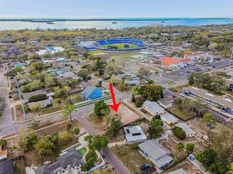 245 Milwaukee Ave, Dunedin, FL 34698