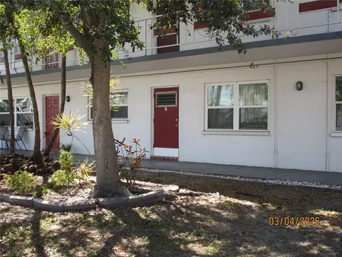 5920 18th St N #8, Saint Petersburg, FL 33714