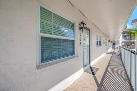 820 Virginia St #206, Dunedin, FL 34698