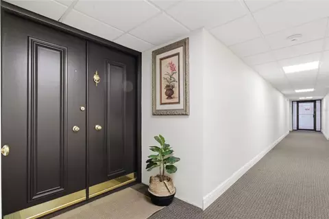 100 Oakmont Ln #102, Belleair, FL 33756