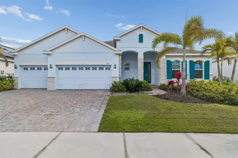 958 Signet Dr, Apollo Beach, FL 33572