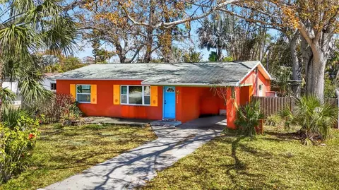 2706 46th St S, Gulfport, FL 33711
