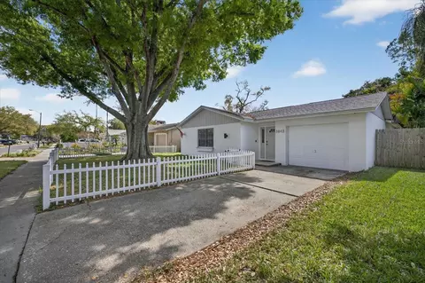 3042 Cypress Green Dr, Palm Harbor, FL 34684