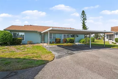401 Finchley Ct #A, Sun City Center, FL 33573