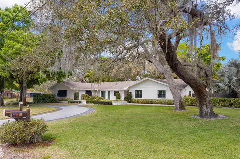 11 Birdie Ln, Palm Harbor, FL 34683