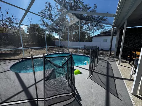 Exterior - 10130 Spring Hill Dr, Spring Hill, FL 34608 photo 7 of 15