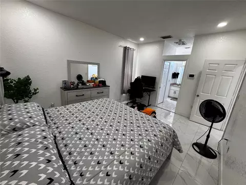 Bedroom - 10130 Spring Hill Dr, Spring Hill, FL 34608 photo 2 of 4