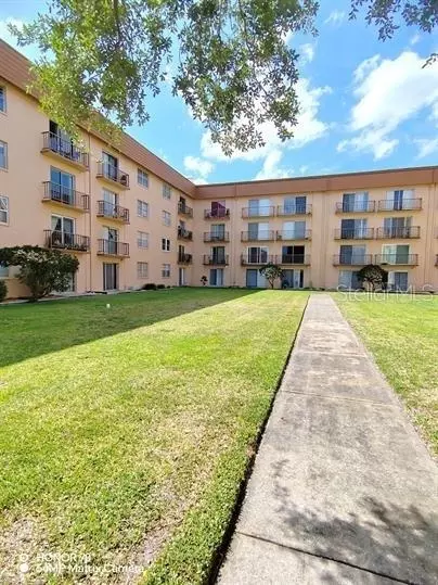 5820 N Church Ave #112, Tampa, FL 33614