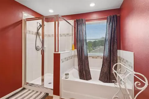 Bath - 4248 Moon Shadow Loop, Mulberry, FL 33860 photo 2 of 5