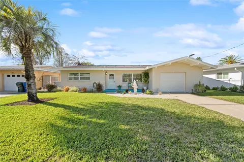 632 Shore Dr, Largo, FL 33771