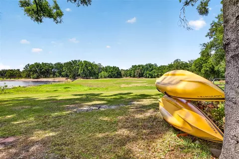 16330 Hanna Rd, Lutz, FL 33549