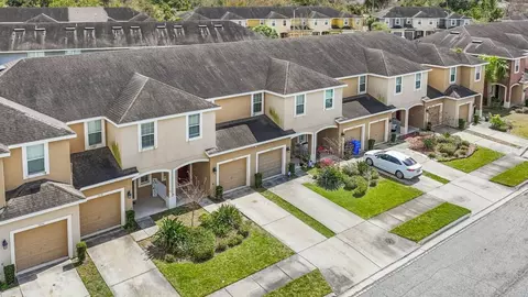 View/Area - 7060 Towne Lake Rd, Riverview, FL 33578 photo 3 of 9