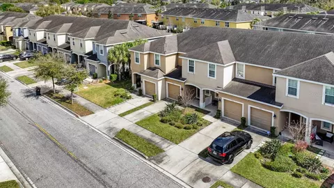 View/Area - 7060 Towne Lake Rd, Riverview, FL 33578 photo 2 of 9