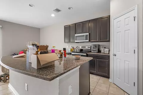 Kitchen - 7060 Towne Lake Rd, Riverview, FL 33578 photo 1 of 1
