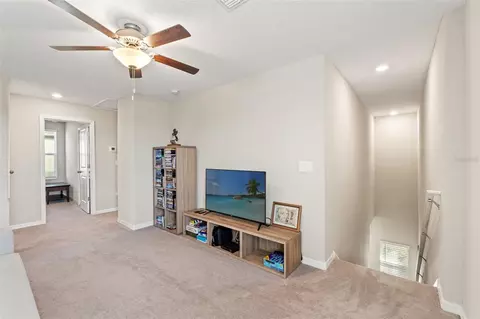 Entry Way - 313 Argyll Dr, Spring Hill, FL 34609 photo 6 of 9