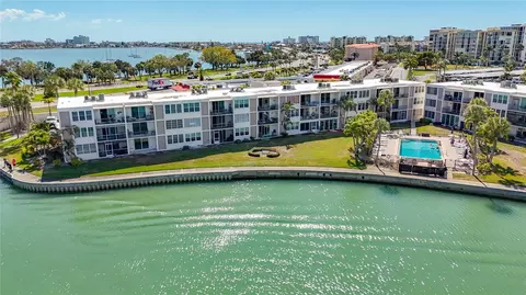 7401 Bay Island Dr S #232, South Pasadena, FL 33707