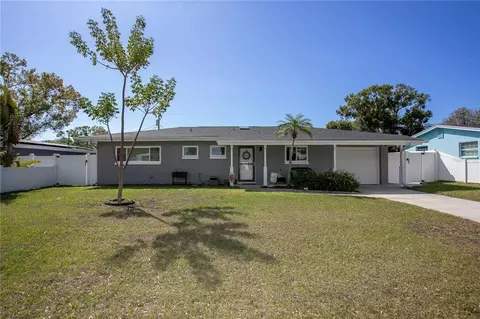 13596 Croft Dr N, Largo, FL 33774