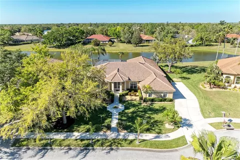 8315 Eagle Xing, Sarasota, FL 34241