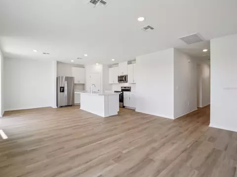 Living - 11316 Bellewood Ter, Parrish, FL 34219 photo 2 of 3