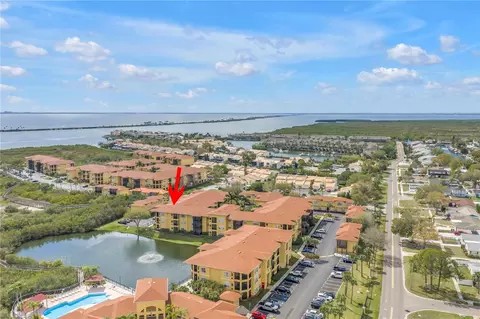 4333 Bayside Village Dr #320, Tampa, FL 33615