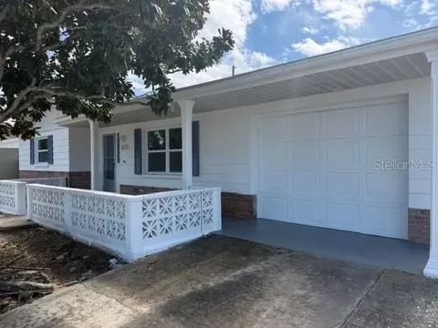 4234 Ridgefield Ave, Holiday, FL 34691