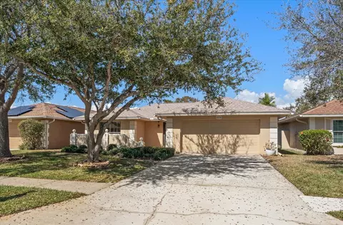 2275 Kingfisher Ln, Clearwater, FL 33762
