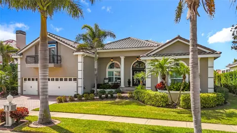 1330 Puerto Dr, Apollo Beach, FL 33572