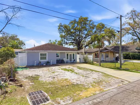 2706 W Powhatan Ave, Tampa, FL 33614