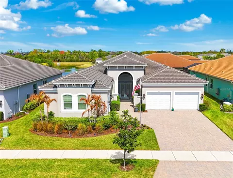4924 Pamplona Ct, Wimauma, FL 33598