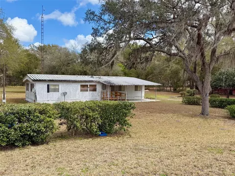 13329 SE 175th St, Weirsdale, FL 32195
