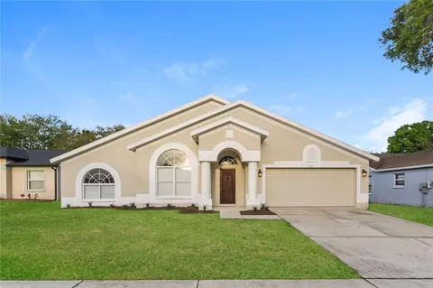 1121 Tuscanny St, Brandon, FL 33511