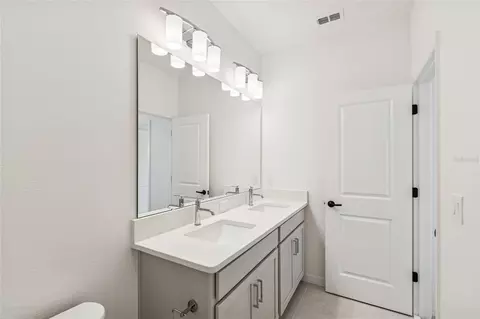 Bath - 2956 Embark Trl, Saint Cloud, FL 34771 photo 5 of 5