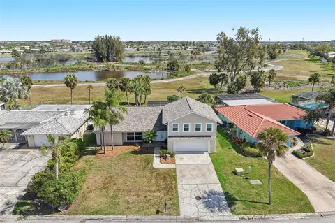 3855 Topsail Trl, New Port Richey, FL 34652