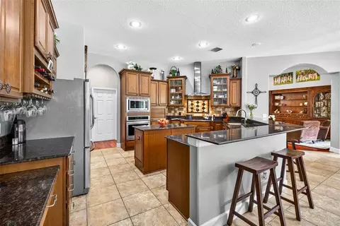 Kitchen - 13887 Gavin Rd, Dover, FL 33527 photo 1 of 8