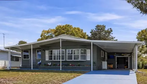 8060 Stockholm St, Brooksville, FL 34613