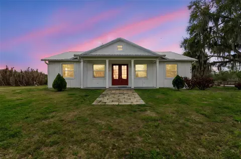 5614 Pless Rd, Plant City, FL 33565