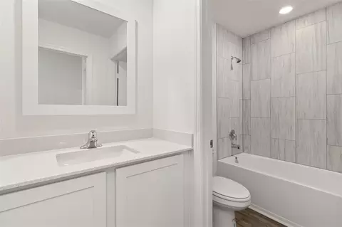Bath - 1790 White Elephant Loop, Winter Haven, FL 33884 photo 4 of 4
