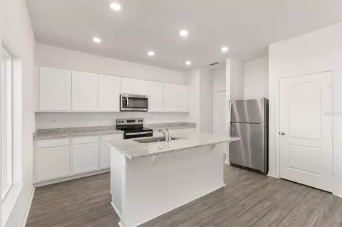 Kitchen - 1790 White Elephant Loop, Winter Haven, FL 33884 photo 1 of 5