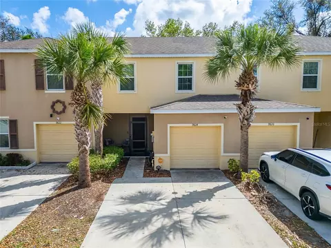 9824 Hound Chase Dr, Gibsonton, FL 33534