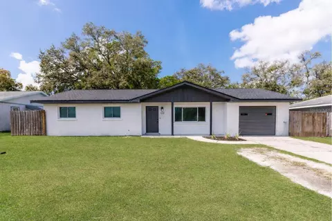 1012 36th St W, Bradenton, FL 34205
