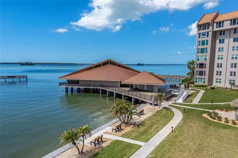 620 Edgewater Drs #103, Dunedin, FL 34698
