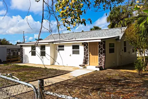 426 S Disston Ave, Tarpon Springs, FL 34689