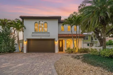 3504 W Barcelona St, Tampa, FL 33629