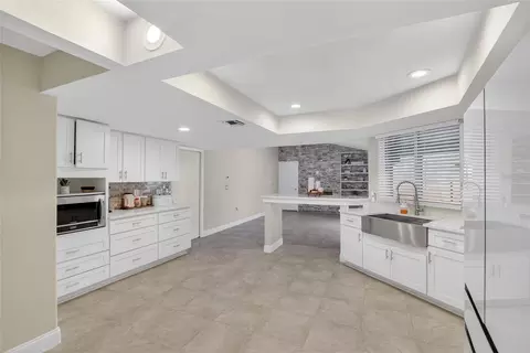 Kitchen - 12940 Prestwick Dr, Riverview, FL 33579 photo 3 of 6