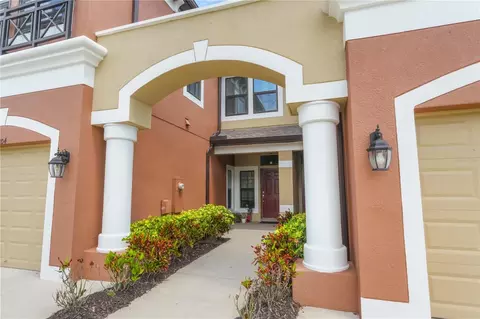 9204 Fox Sparrow Rd, Tampa, FL 33626