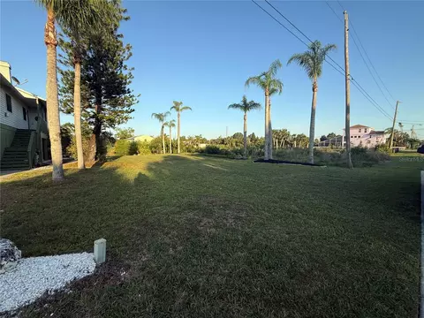 Exterior - 3338 Fernleaf Dr, Hernando Beach, FL 34607 photo 7 of 25