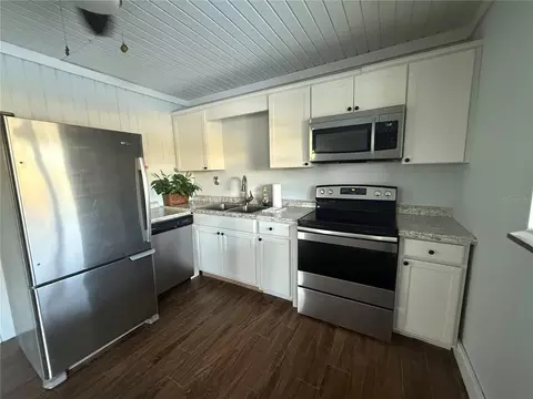 Kitchen - 3338 Fernleaf Dr, Hernando Beach, FL 34607 photo 5 of 6