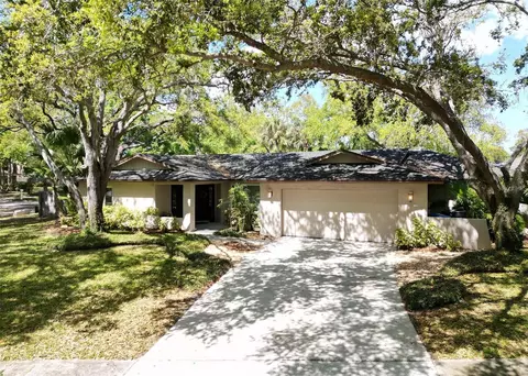 2262 Willowbrook Dr, Clearwater, FL 33764