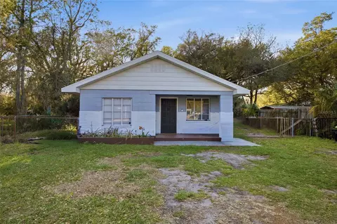 907 Center St, Plant City, FL 33563