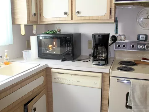 2 Pindo Palm St E # E, Largo, FL 33770 photo 4